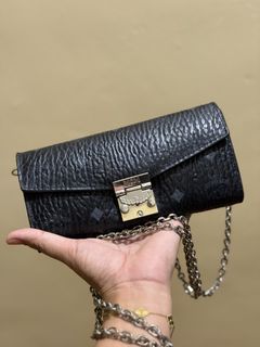 (Category: ) located in . Submitted by kath_03871 (Listing ID 1468304377, Image 1). Description: .