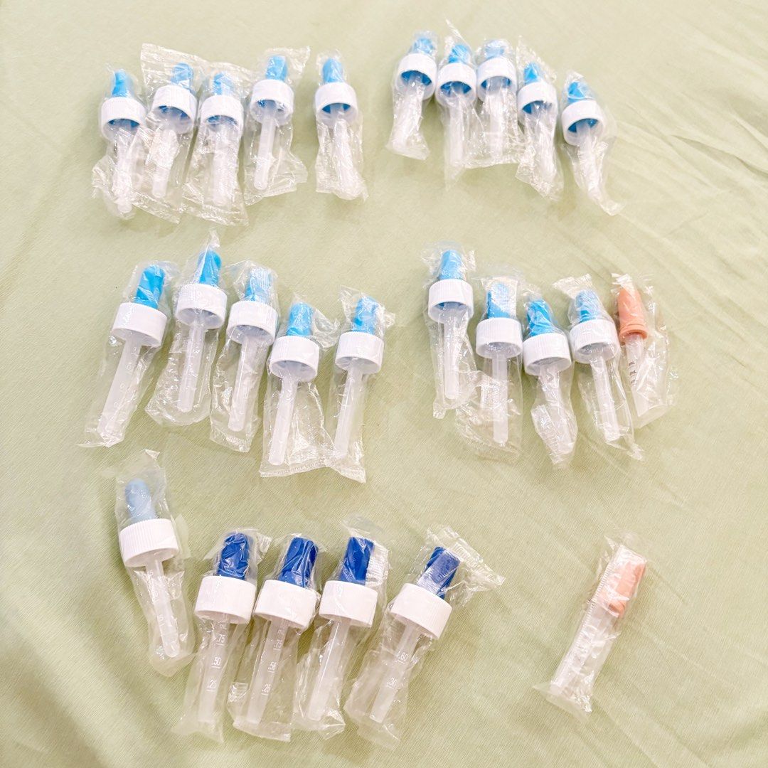 Medicine Dropper (Category: Medical Supplies & Tools) located in San Juan City. Submitted by stammy8 (Listing ID 1468300551, Image 1). Description: 26 pcs medicine dropper all with plastic sealed 120 take all.