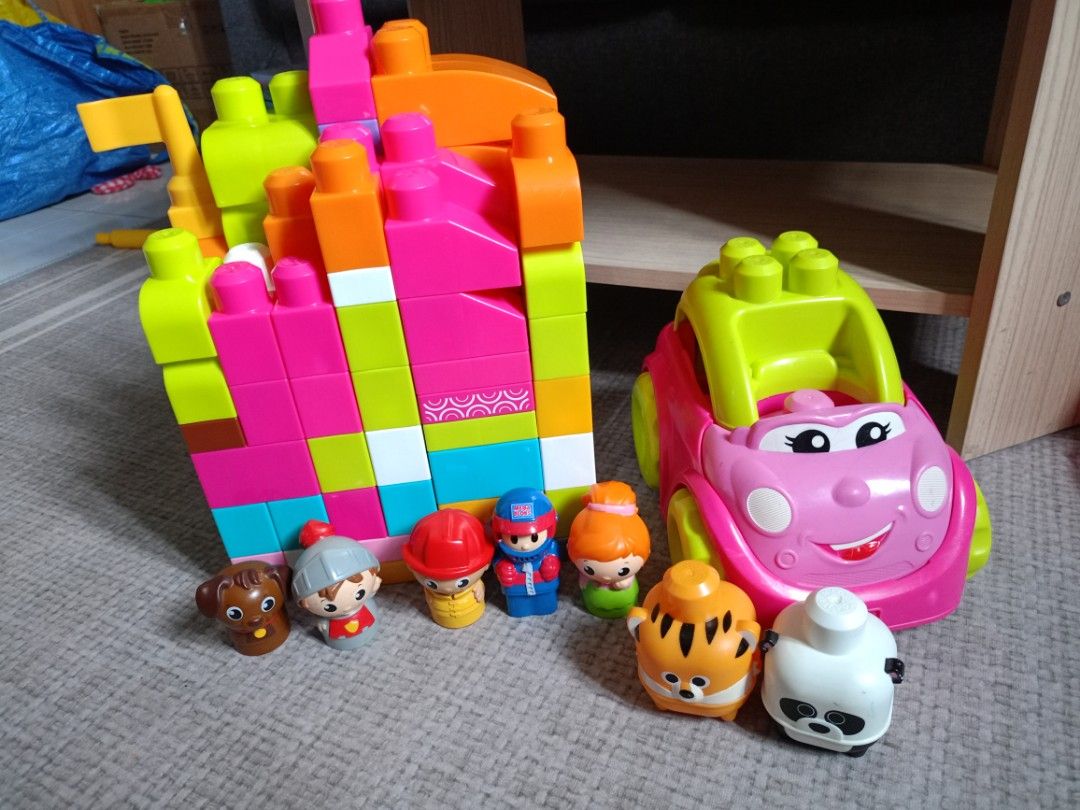 Mega Block (Category: Lego & Building Sets) located in Puchong. Submitted by gfrnbdy (Listing ID 1468349625, Image 3). Description: - Everything shown in the pictures is included -self pick up only at Kompleks Suria Kinrara Puchong - not for fussy buyer. Thank u .