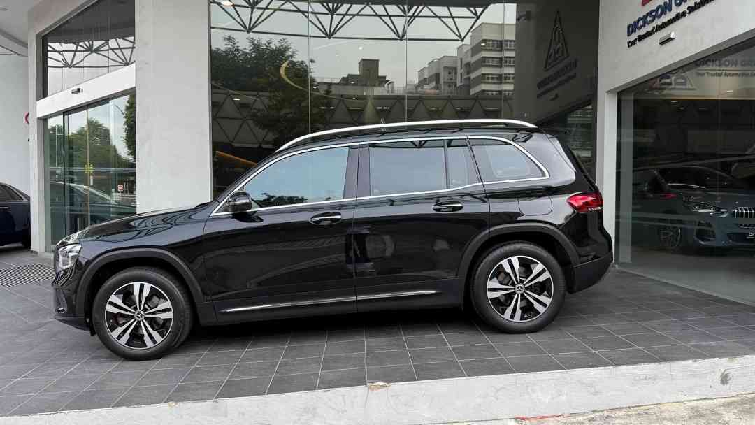 Mercedes-Benz GLB-Class GLB180 Progressive 7-Seater (A) (Category: Used Cars) located in Singapore. Submitted by dicksonauto (Listing ID 1455871340, Image 2). Description: Well Maintained. Certified Pre-Owned with Extended Warranty for worry-free ownership. Mileage Assurance: Actual mileage checked against available AD workshop/service records and/or owner-signed declaration. Buy-Back Assurance if verified mileage tampering is found, subject to t
