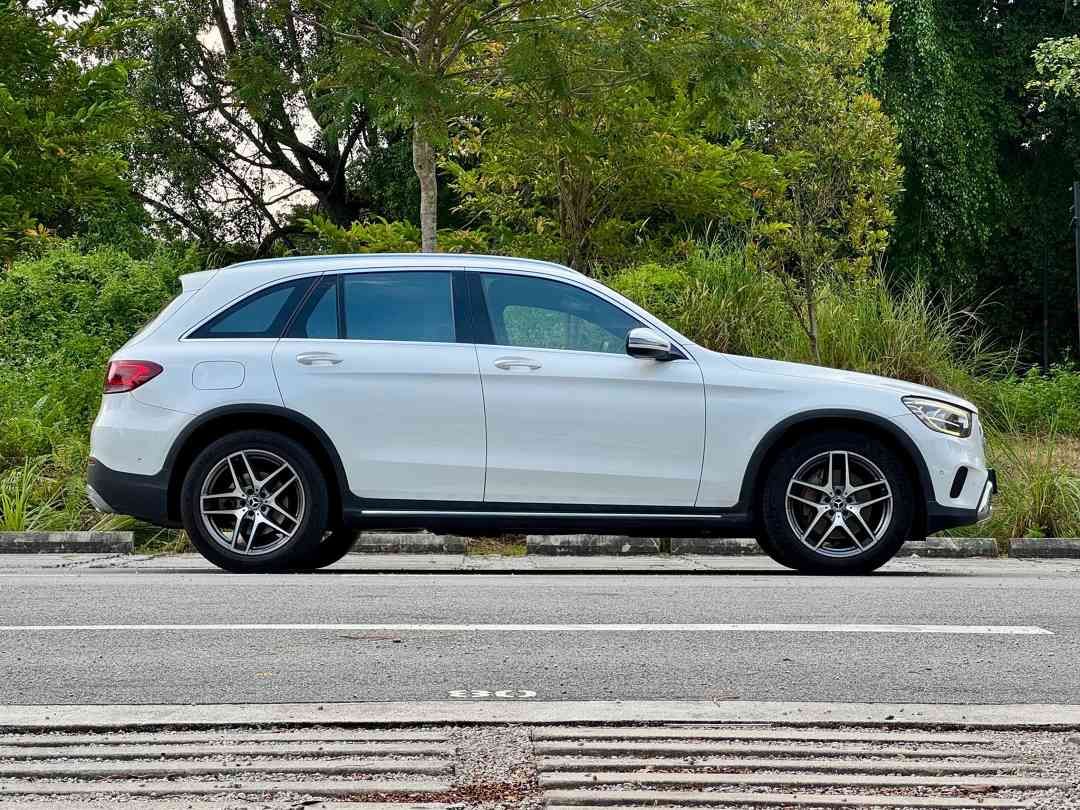 Mercedes-Benz GLC-Class GLC200 (A) (Category: Used Cars) located in Singapore. Submitted by carbuyersclub (Listing ID 1451719217, Image 2). Description: CarBuyers Club - 550+ Google Reviews, SGCM Premium Dealer 2026! C&C unit! Cheapest facelifted unit in the market by far! Drive confidently till end of drive for value! Clad in highly sought after polar white original paintwork with black leather upholstery. Assured comfort with effortless handlin