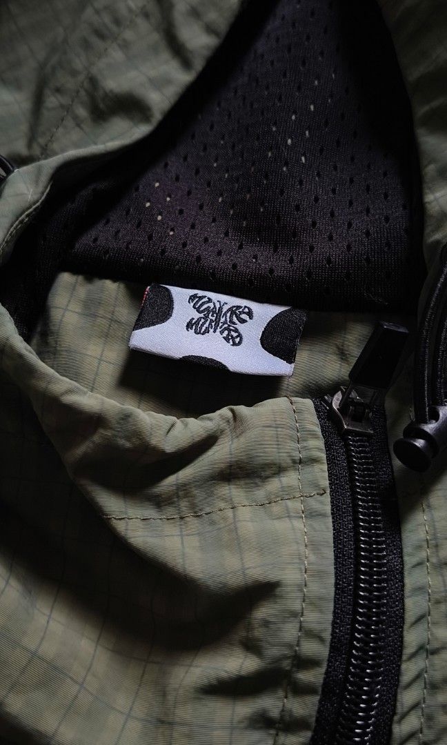 MERTRA Green Plaid Asymmetrical soft shell (Category: Coats, Jackets and Outerwear) located in Manila. Submitted by gmixgarments (Listing ID 1468302686, Image 3). Description: Size S 21x26.