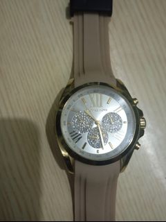 (Category: ) located in . Submitted by quick_deals_great_finds2 (Listing ID 1468431697, Image 1). Description: .