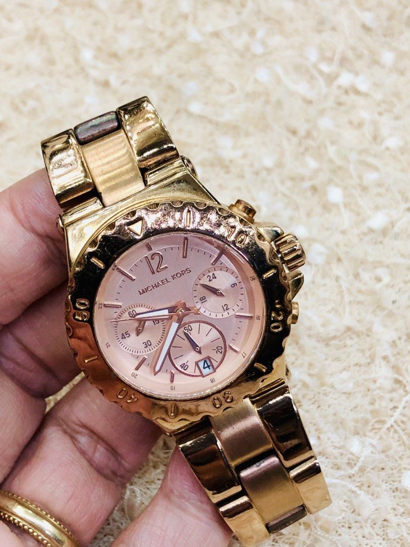 Michael Kors (Category: Women's Watches) located in Cavite. Submitted by onstuffs_19 (Listing ID 1468451522, Image 3). Description: .
