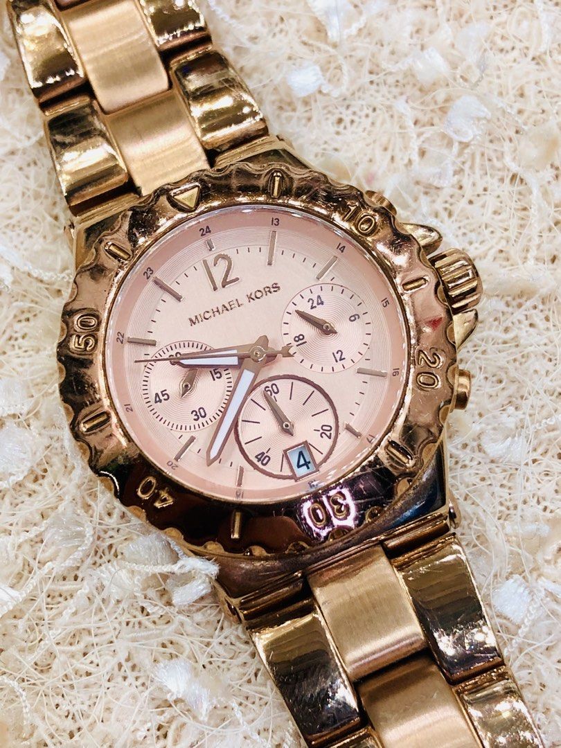 Michael Kors (Category: Women's Watches) located in Cavite. Submitted by onstuffs_19 (Listing ID 1468451522, Image 2). Description: .