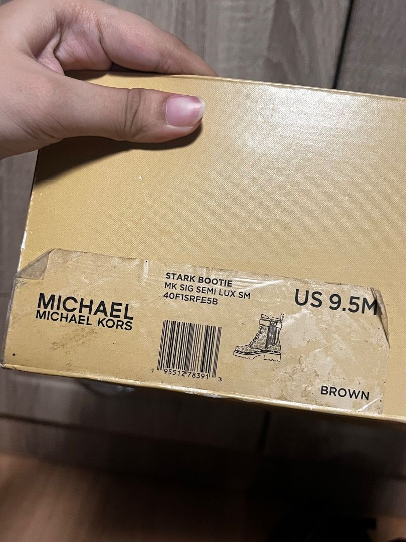 Michael Kors Boots (Category: Boots) located in Caloocan City. Submitted by happyowl_a445e0 (Listing ID 1468463688, Image 2). Description: .