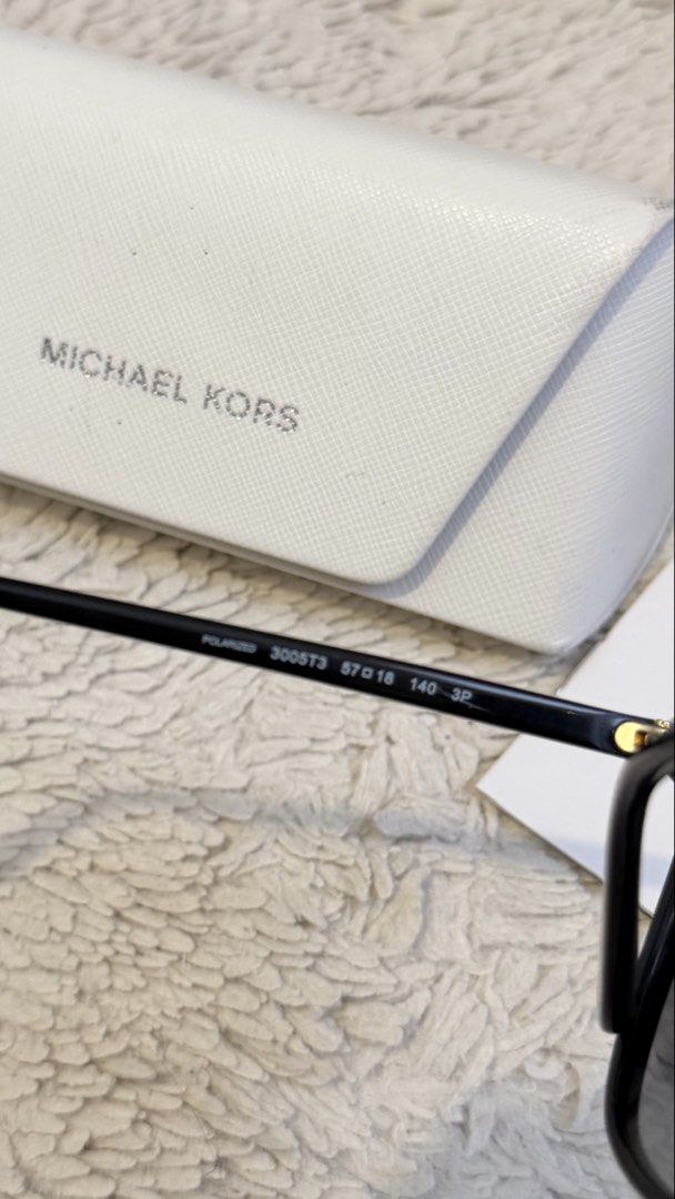 Michael Kors Sunglasses 🖤 (Category: Luxury Accessories) located in Caloocan City. Submitted by twicenewcollection (Listing ID 1468321389, Image 3). Description: Authentic Like new.