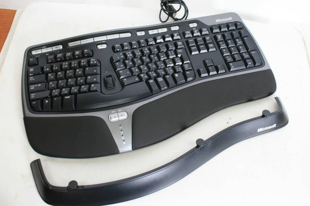 Microsoft Natural Ergonomic Keyboard 4000 v1.0 (Used) (Category: Computer Keyboard) located in Caloocan City. Submitted by letao_shopping_ph (Listing ID 1468308381, Image 1). Description: Everything shown in the photos is included. There are some stains, scratches, etc. 🇯🇵 Interested in this item? Feel free to message us for more details. 🏷️ Product Code: A-892 🛍️ More Similar Products Available 📂 Catalog Code: B-13 ———————————————————— ✅ Ja