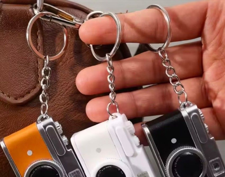 Mini Digital Camera G1 (Category: Cameras) located in Naga. Submitted by averis.27 (Listing ID 1468469855, Image 2). Description: if without an sd card, 599. please keep in mind that it would not take photos if you don’t have an sd card. inclusions: - the camera itself - keychain - type c cable - manual - sd card if you’ll avail colors: black brown ❌.