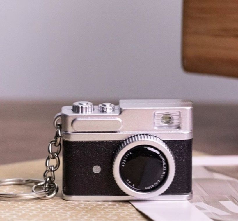Mini Digital Camera G1 (Category: Cameras) located in Naga. Submitted by averis.27 (Listing ID 1468469855, Image 1). Description: if without an sd card, 599. please keep in mind that it would not take photos if you don’t have an sd card. inclusions: - the camera itself - keychain - type c cable - manual - sd card if you’ll avail colors: black brown ❌.
