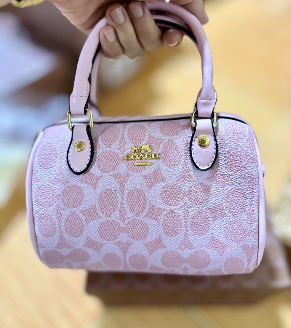 MINI ROWAN SATCHEL BAG (Category: Luxury Bags & Wallets) located in Paranaque City. Submitted by hirahira.co (Listing ID 1468442439, Image 1). Description: .