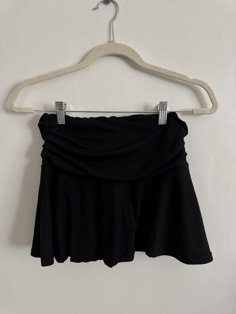 Mini skirt with inner shorts (Category: Skirts) located in Paranaque City. Submitted by closetanghelita (Listing ID 1468313239, Image 1). Description: Size Small With inner shorts When worn posted Used once only.