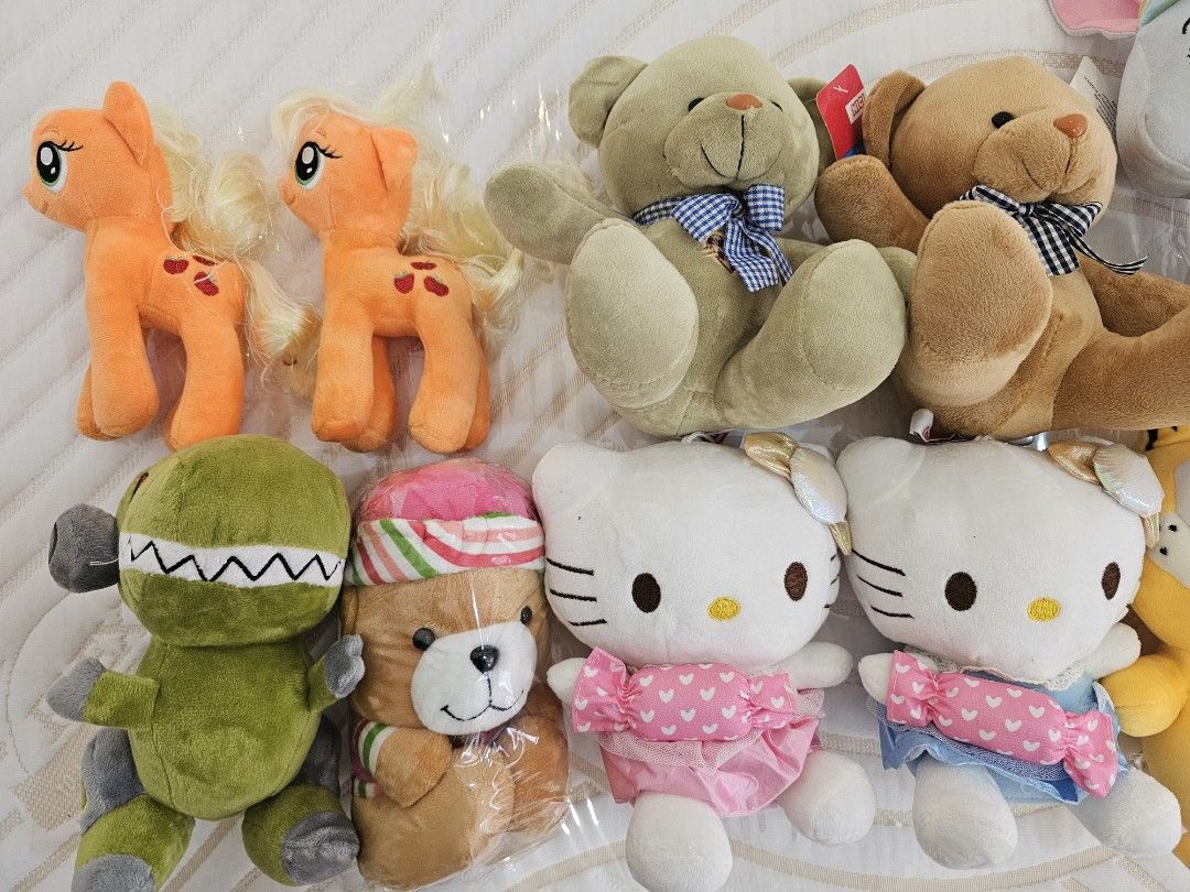 Mini stuffed toys (take all) (Category: Plushies & Soft Toys) located in Quezon City. Submitted by bieannes (Listing ID 1468292618, Image 2). Description: Assorted soft plush toys for sale -arcade won -stored only TAKE ALL FOR 1K (fixed) Location: Novaliches, Q.C. Delivery via lalamove within metro manila or nearby areas only. Thank you po..