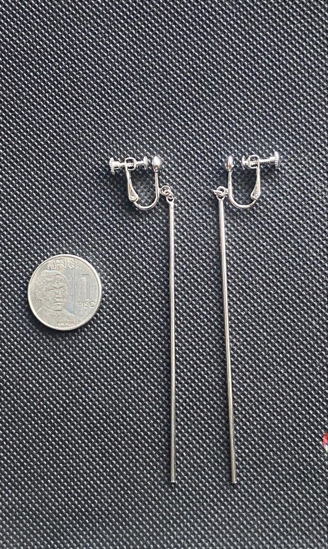 minimalist linear bar screw/clip-on drop earrings (Category: Earrings) located in Binan City. Submitted by retroz_collections (Listing ID 1468363090, Image 1). Description: .