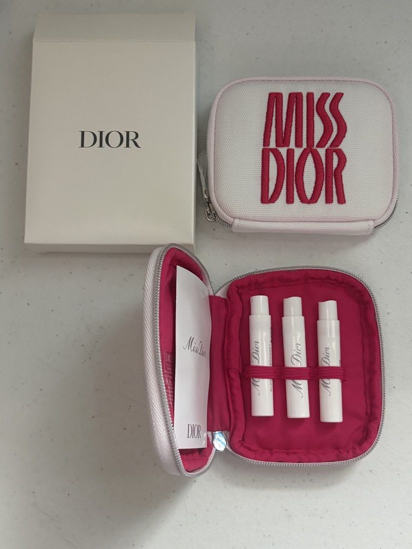 MISS DIOR SET (Category: Fragrance & Deodorants) located in San Juan City. Submitted by cashfrancefashioncosmetics_ph (Listing ID 1468284817, Image 3). Description: DIOR SET WITH POUCH MINI EAU DE PERFUM PERFUME BLOOM BOUQUET 1.2ml each 2 .