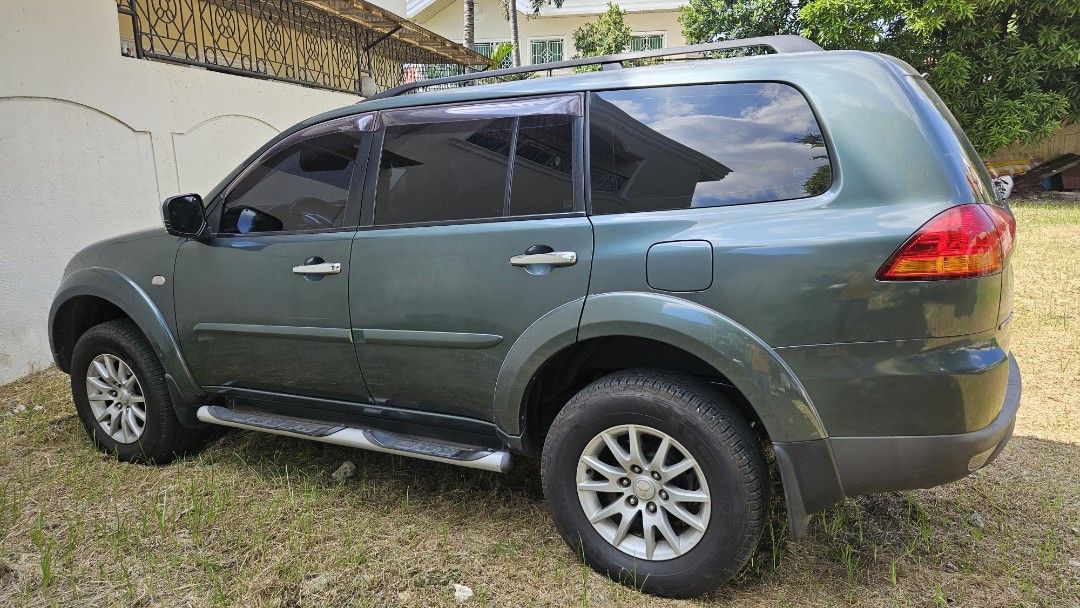 Mitsubishi MONTERO 4X4 Manual (Category: Used Cars) located in Pasig City. Submitted by mrnegosyanteproperties (Listing ID 1468459328, Image 2). Description: 4X4 MANUAL. FIRST OWNER po GOOD RUNNING CONDITION 2.5 DIESEL (4D56) NEWLY CHANGED OIL NEWLY REPLACED CLUTCH NEWLY REPLACED BUSHING NEWLY REPLACED AIRCON BELT NEW DRIVE BELT NEW TIMING BELT BRAND NEW KYB SUSPENSION THICK TIRES PERSONAL CAR UNDER MY NAME wednesday coding rfs: need magbawas ng 