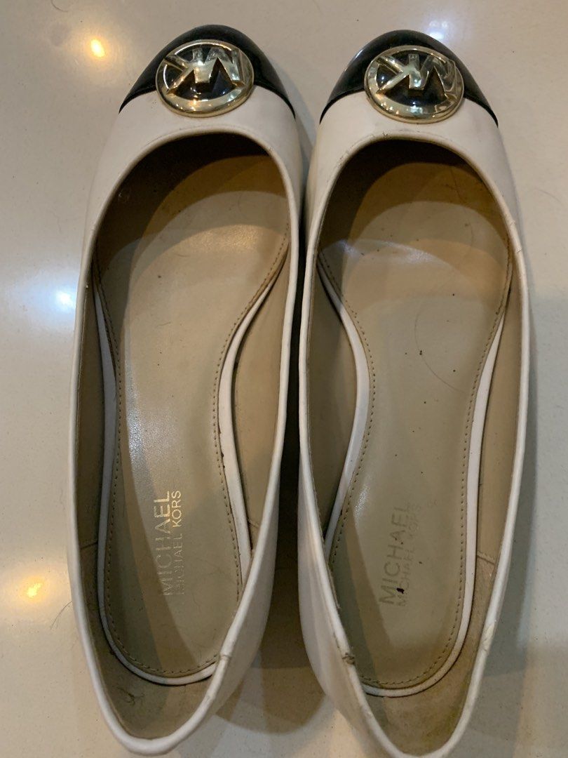 MK FLATS 36-37 (Category: Flats & Sandals) located in Quezon City. Submitted by prelovedsaleitems (Listing ID 1468461772, Image 3). Description: .