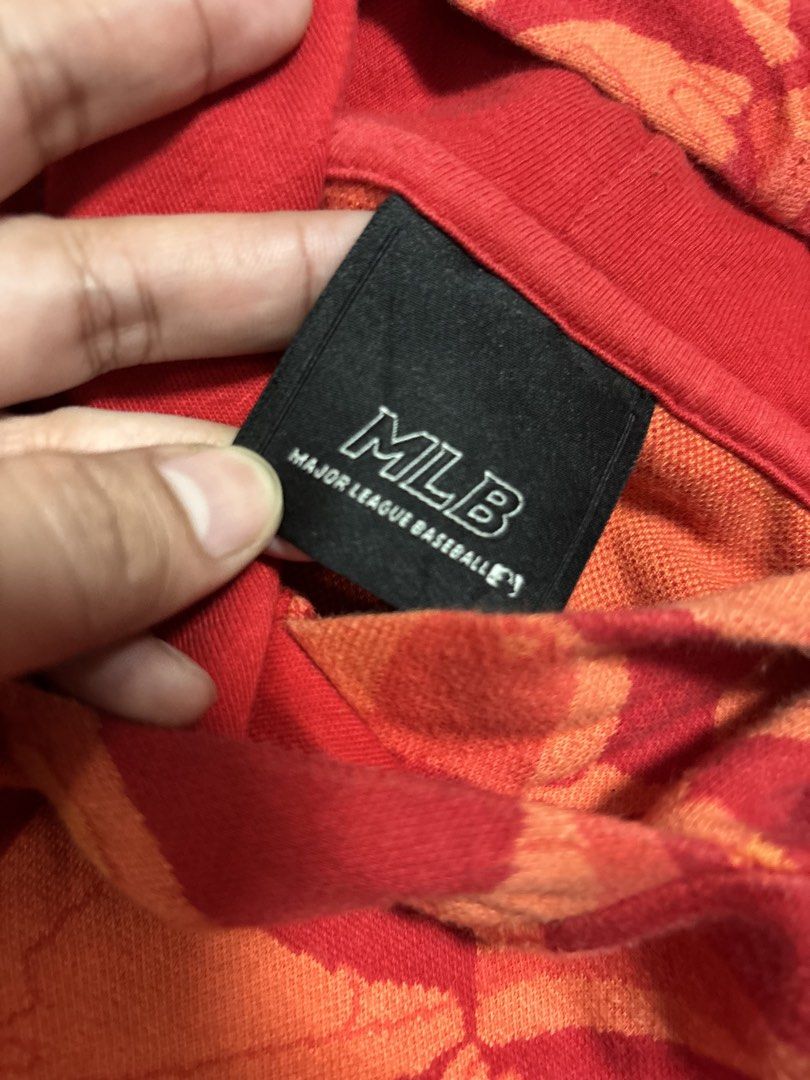 MLB Hoodie Jacket (Category: Coats, Jackets and Outerwear) located in Cavite. Submitted by cesxyyylll (Listing ID 1468398080, Image 2). Description: .