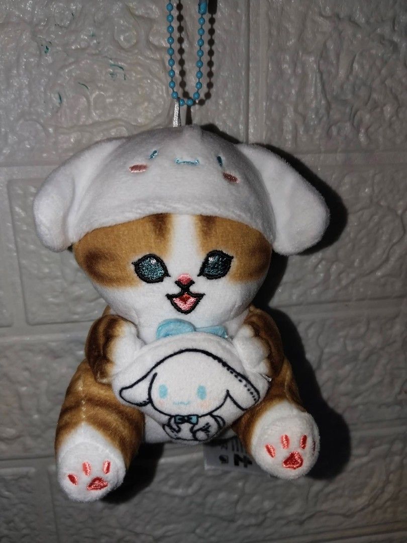 Mofu x Sanrio (Category: Plushies & Soft Toys) located in Marikina City. Submitted by duaaaaa (Listing ID 1468353858, Image 1). Description: AS NEW CONDITION NO ISSUE.