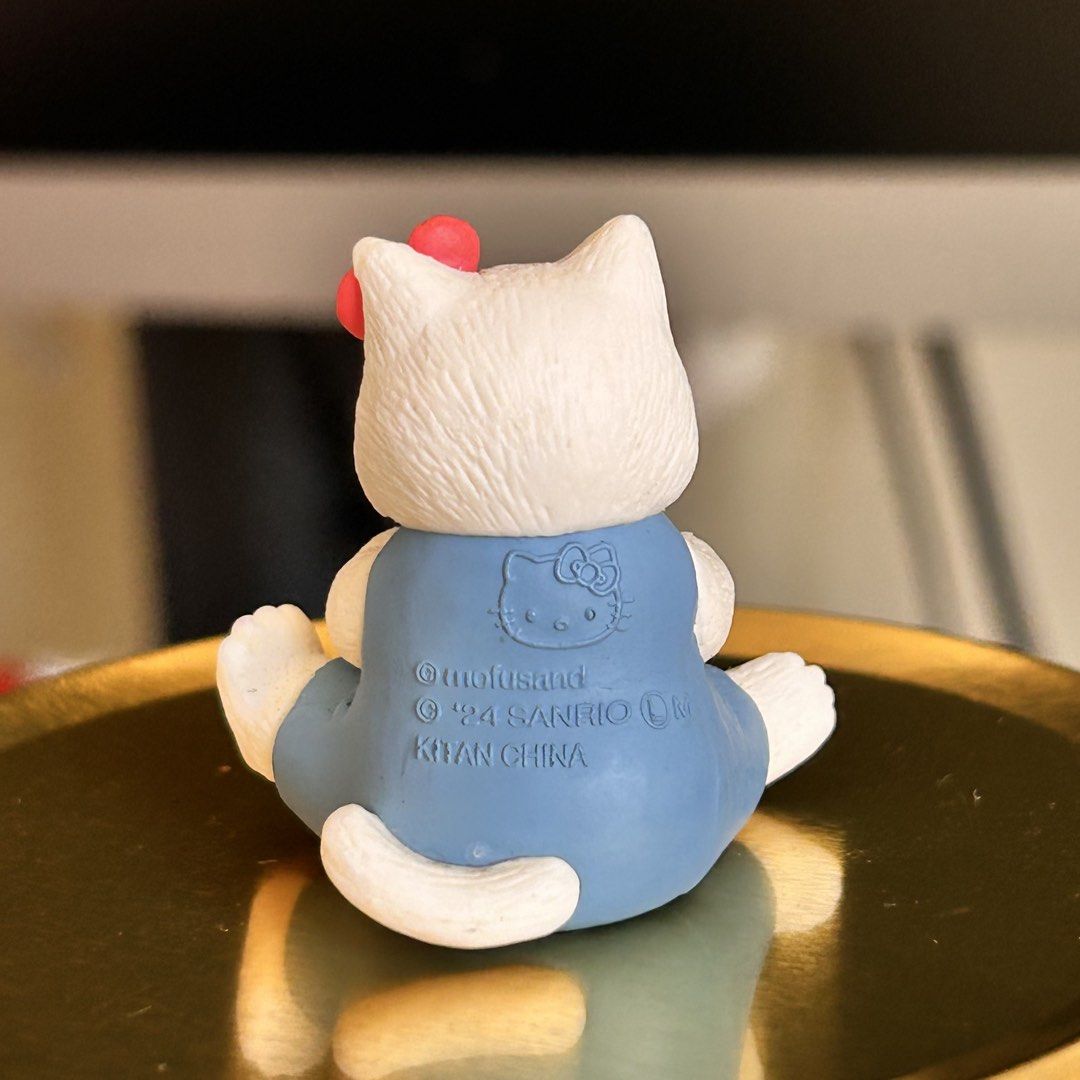 Mofusand x Hello Kitty Strawberry Figure (Category: Figurines & Statues) located in Batangas. Submitted by han.jpg (Listing ID 1468328309, Image 2). Description: - official from Japan - onhand, ready to ship - pay as you mine - MOP: gcash, maribank - MOD: J&T (54 sf within luzon) - location: batangas.