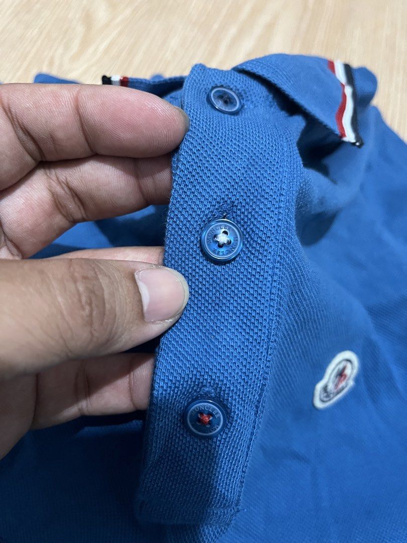 Moncler - Basic Logo - Polo Shirt (Category: Tshirts & Polo Shirts ) located in Taguig. Submitted by chicpicked (Listing ID 1468385179, Image 3). Description: Moncler - Basic Logo - Polo Shirt Authentic Excellent condition May maliit na miit lang na dumi sa collar Medium 1,500.