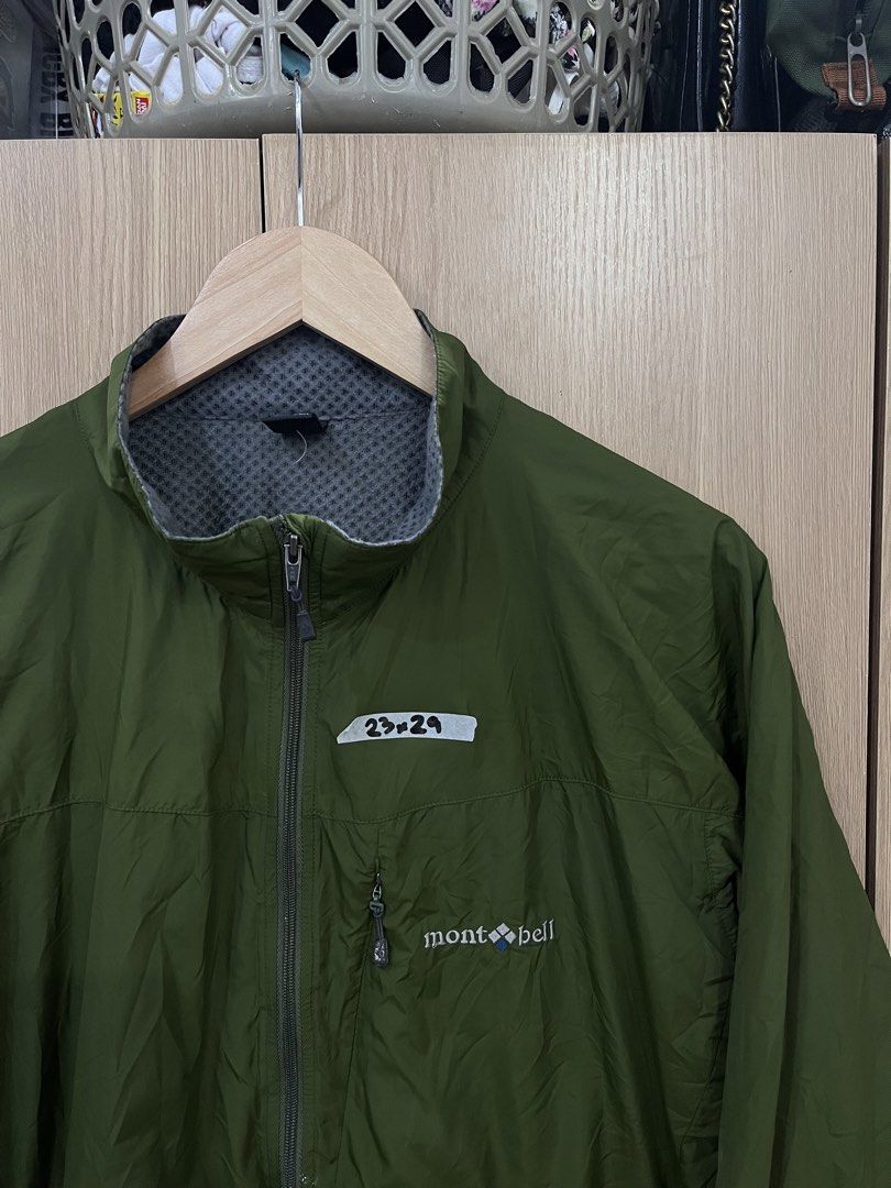Montbell Clima Plus Jacket (Category: Coats, Jackets and Outerwear) located in Mandaluyong City. Submitted by tatin_abad07 (Listing ID 1468476455, Image 2). Description: Montbell Large, 23x29 Condition: 10/10 ₱500.00.