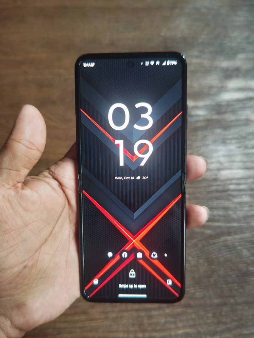 Motorola Razr 50 256GB (Category: Motorola) located in Pasig City. Submitted by elijamf (Listing ID 1468313104, Image 2). Description: Comes With Replacement charger and case Location: Pasig/ Arcovia City MeetUps Friday-Saturday Anytime (Arcovia City) Sunday- Thursday 1PM-3PM One Ayala Makati After Work .