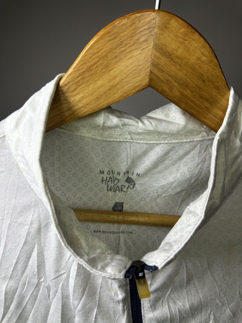 MOUNTAIN HARDWEAE QZIP (Category: Tshirts & Polo Shirts ) located in Molave. Submitted by thriftmate13 (Listing ID 1468449953, Image 2). Description: .