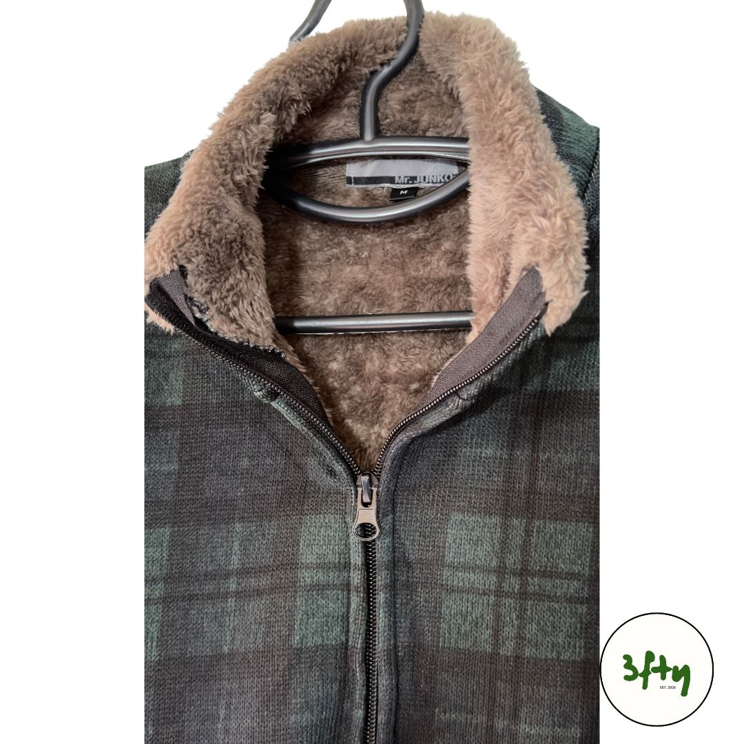 Mr. Junko Green Plaid Fur Collar Zip Jacket (Category: Coats, Jackets and Outerwear) located in Baguio. Submitted by 3fty.2600 (Listing ID 1468344936, Image 2). Description: Location: Baguio City Mode of payment: GCash/Bank Transfer Mode of delivery: J&T Express (shouldered by buyer) Meet ups/drop off within Baguio City proper only. Feel free to dm for inquiries, thank you!!.
