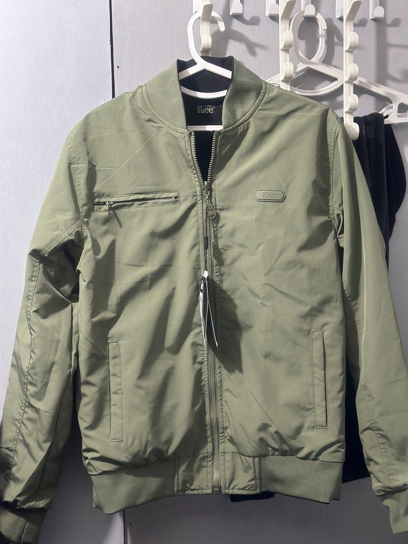 Mr. Lee Reversible Bomber Jacket Black and Fatigue Green (Category: Coats, Jackets and Outerwear) located in Manila. Submitted by cnmanaois19234 (Listing ID 1468385378, Image 2). Description: - Brand: Mr. Lee - Condition: Brand new with tags attached - Style: Reversible bomber jacket with full zip closure and ribbed collar, cuffs, and hem - Side A: Black with 'FOREVER AUTHENTIC' text and logo embroidery - Side B: Solid fatigue green with a zipped