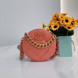 （分類：）位於 。 由 heartofluxe 提交（商品編號 1468401840，圖片 1）。簡介： 。
