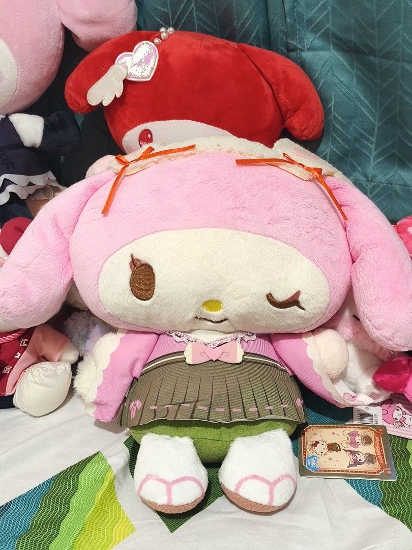 My Melody (Category: Plushies & Soft Toys) located in Iloilo. Submitted by geselalpan30231 (Listing ID 1468285865, Image 1). Description: Mofu-Ear Retro Lolita.