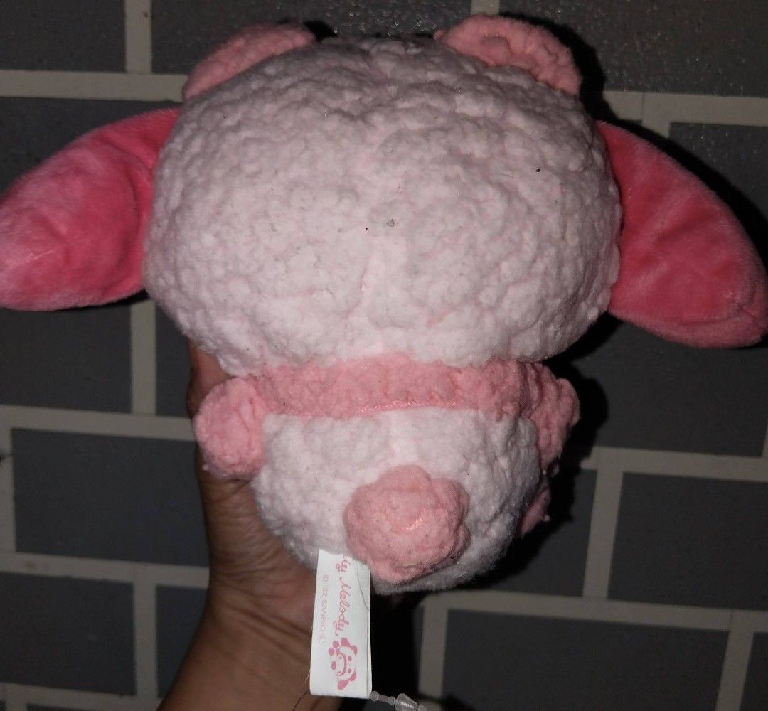 My Melody (Category: Plushies & Soft Toys) located in Marikina City. Submitted by duaaaaa (Listing ID 1468353964, Image 2). Description: AS NEW CONDITION NO ISSUE.