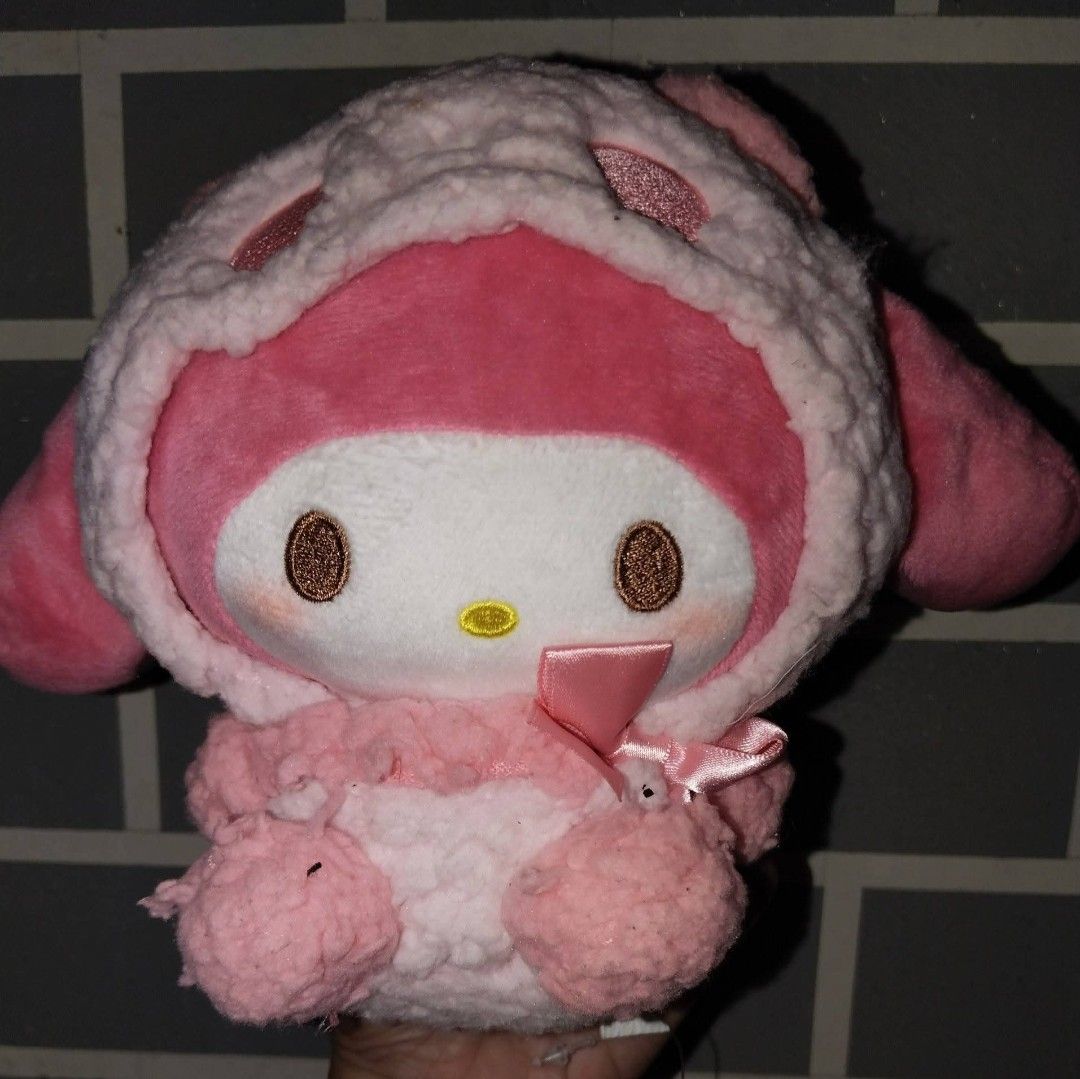 My Melody (Category: Plushies & Soft Toys) located in Marikina City. Submitted by duaaaaa (Listing ID 1468353964, Image 1). Description: AS NEW CONDITION NO ISSUE.