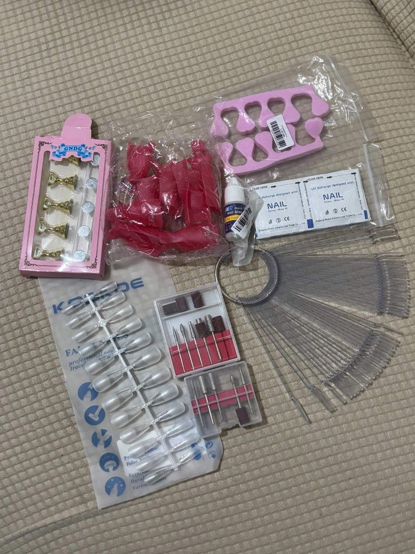 ❗️NAIL ART TOOLS BUNDLE — ₱450 TAKE ALL (Category: Hands & Nails) located in Cabanatuan. Submitted by club.sissy (Listing ID 1468378550, Image 1). Description: ❗️NAIL ART TOOLS BUNDLE — ₱500 TAKE ALL ❗️💅🏻 Decluttering my nail supplies! Take everything for only ₱500, with FREEBIES included. 🤍✨ 📦 INCLUSIONS: 1. GNDG Magnetic Nail Art Holders — 5 pcs 2. Red Nail Tip Clips — assorted pieces 3. Pink Toe Separators — 1 pair 4. Nail Glue — 1 bottle 