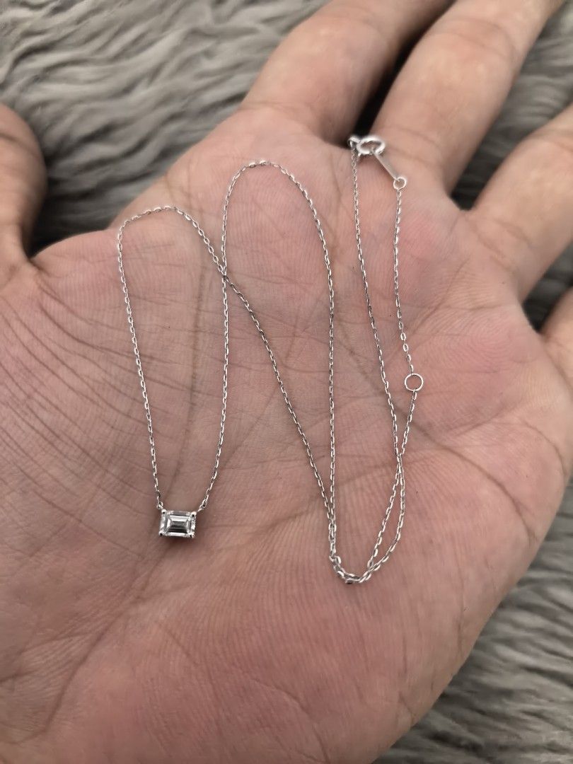 Necklace platinum/diamond (Category: Luxury Accessories) located in Quezon City. Submitted by winz1026 (Listing ID 1468287685, Image 1). Description: Necklace platinum Japan made Pt850 1.1grams Size 16inches Estimate diamond carat .30 Emerald cut vvs clarity Solitaire minimalist design Location quezon city /manila Meet up mall pawnshop.