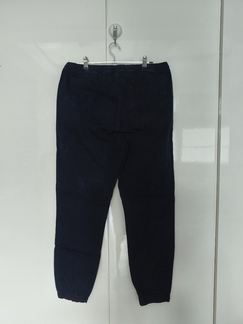 Net Navy Blue Chinos Men (Category: Chinos) located in Manila. Submitted by smilefashion08 (Listing ID 1468294830, Image 2). Description: Waist 32-33 Length 38.