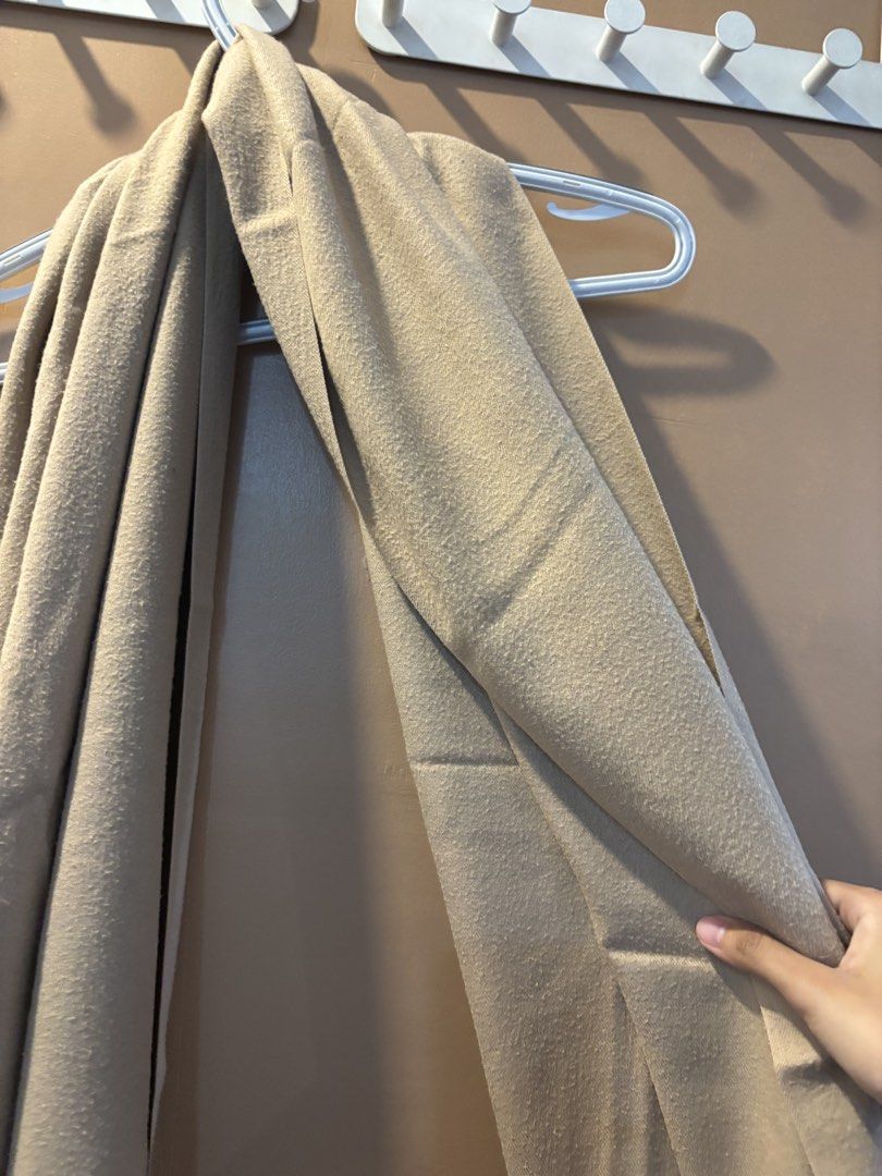 Neutral Beige Fringe Scarf Shawl (Category: Scarves) located in Manila. Submitted by shopmik4scloset (Listing ID 1468352183, Image 3). Description: Hi 👋🏽 Yes, it’s available :) No issues Preloved not thrifted 📍: Sampaloc Manila 🚚: Lalamove or J&T 💵: Gcash No meet ups, cod or free sf ! .