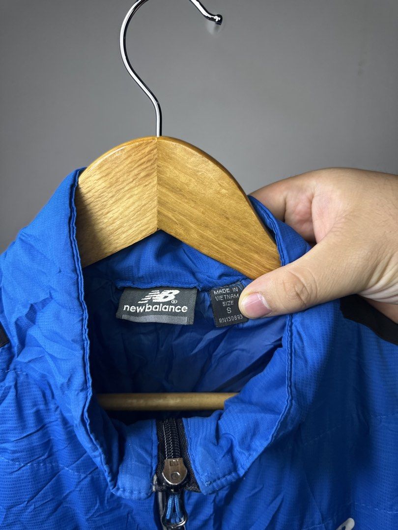 NEW BALANCE (Category: Coats, Jackets and Outerwear) located in Molave. Submitted by thriftmate13 (Listing ID 1468459459, Image 2). Description: .