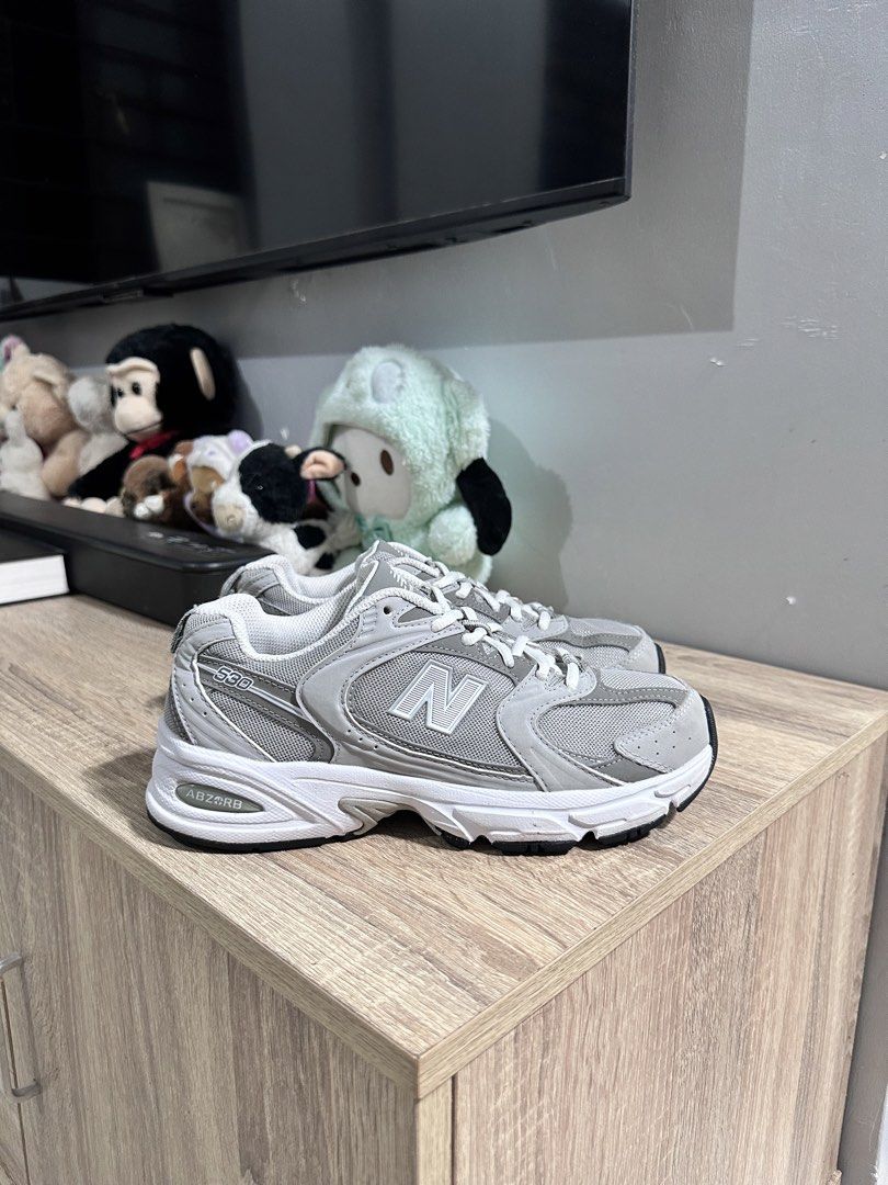 New balance 530 (Category: Sneakers) located in Manila. Submitted by nilodanzcuadra (Listing ID 1468324637, Image 1). Description: 7 womens Like new Loc: north caloocan.