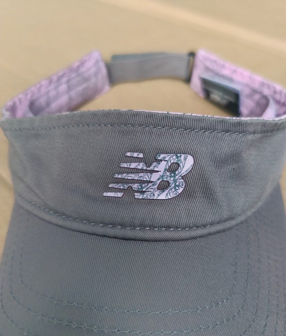 New Balance Womens Gray Sun Visor Hat (Category: Hats & Beanies) located in Bacoor. Submitted by nineties_kid (Listing ID 1468377693, Image 3). Description: <==• New Balance Womens Gray Sun Visor Hat Size: Small Full diameter: 22 inches ___________ ▶LBC Cash on Pick-up (C.O.P) Offer nation-wide delivery, as long as there is an LBC branch near your area. ▶LBC C.O.D ▶Lalamove. ▶J&T Regular Delivery only. ▶Meet-up: Bacoor Area or Mandaluyong/Manila 
