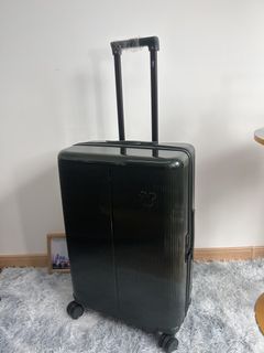 （分類：）位於 。 由 fashiontrade_luggage_company 提交（商品編號 1468322962，圖片 1）。簡介： 。