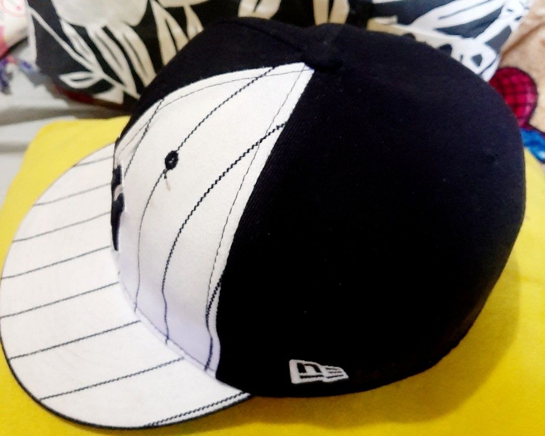 New Era new york yankees baseball cap (Category: Caps & Hats) located in General Santos City (Dadiangas). Submitted by thrift_raid (Listing ID 1468285985, Image 2). Description: vintage new era 59fifty fitted hat in size 7 1/2(59.6cm) made in USA.