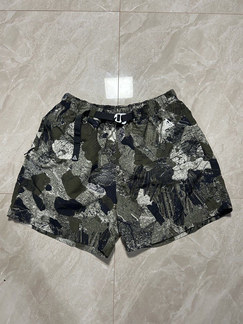 Nike ACG - Trail Short (Category: Shorts) located in Tayabas. Submitted by streetdepartment (Listing ID 1468416589, Image 2). Description: Nike ACG - Trail Short Very good condition Issue: check last pic Size: Large Measurements (inches): Waist: 28-34” Length: 16” Dm to purchase! Note: Manage your expectations as you are dealing with secondhand items. Color may vary due to lighting. No return / No refund! If you have other questions, feel free to