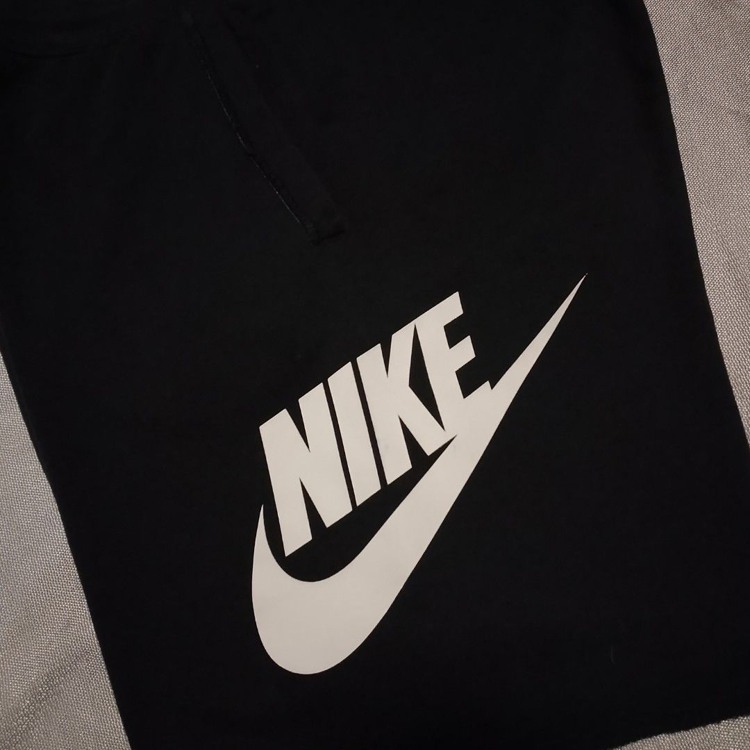 Nike Alumni (Category: Shorts) located in Manila. Submitted by jaysrack (Listing ID 1468331337, Image 2). Description: .