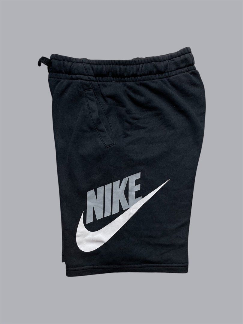 Nike Alumni Short (Category: Shorts) located in Caloocan City. Submitted by renowear (Listing ID 1468287925, Image 1). Description: Nike Alumni Short Excellent Condition Color Rate: 9/10 No Issue Measurements • Width: 24:32 • Length: 17 • Hem: 10 Price: 450 obo DM IF INTERESTED📥.