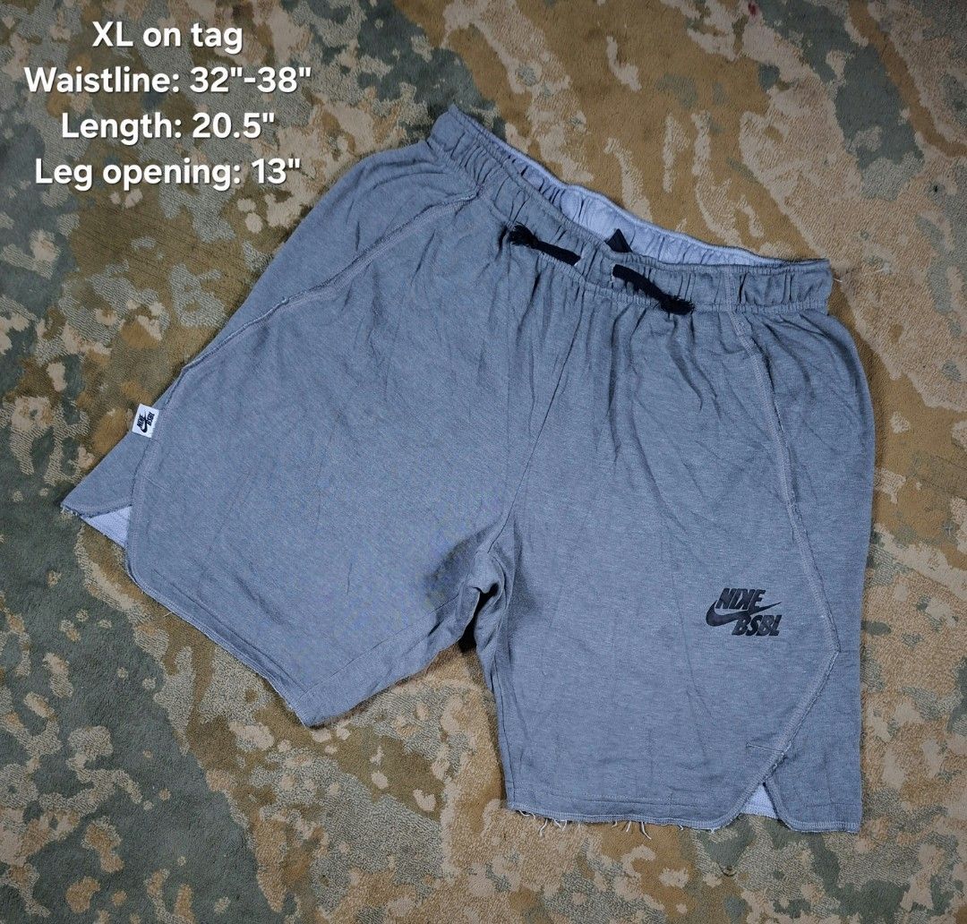 Nike baseball athletic shorts (Category: Shorts) located in Tagaytay City. Submitted by joselito_acosta (Listing ID 1468455251, Image 1). Description: Nike baseball athletic shorts In excellent condition No issues 9.5/10 color rate XL on tag Waistline: 32"-38" Length: 20.5" Leg opening: 13" Authentic ✅ ✅ ✅ 280+shipping fee Location: tagaytay Dm to purchase 📩 📩 📩.