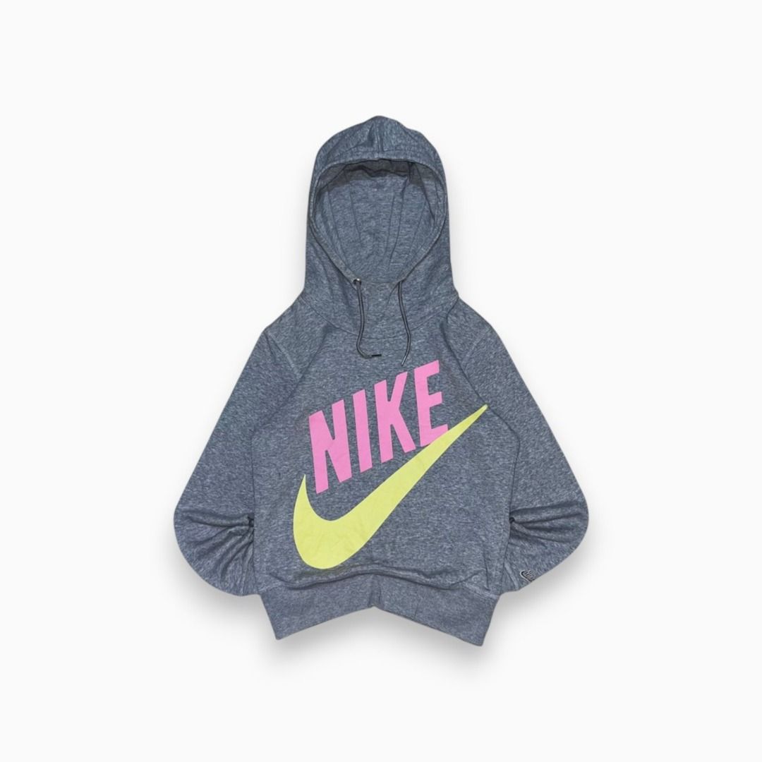 NIKE BIG PRINT PULLOVER HOODIE (Category: Coats, Jackets and Outerwear) located in Quezon. Submitted by ejay.thrift.clothes (Listing ID 1468383415, Image 1). Description: FREE SHIPPING MEDIUM 18 X 23 NO ISSUE COLOR RATE: 10/10 AS NEW CONDITON FRESHLY WASHED READY TO WEAR # 560.