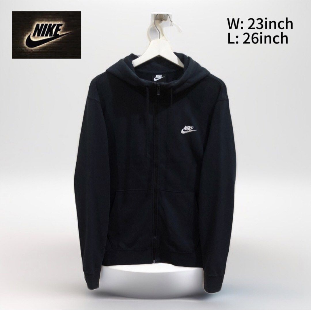 Nike Black Hoodie (Category: Coats, Jackets and Outerwear) located in Oas. Submitted by alithrifthunter (Listing ID 1468356223, Image 1). Description: .