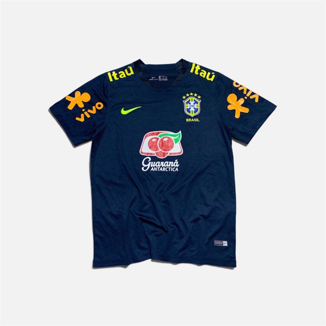 NIKE BRAZIL 2018/19 TRAINING JERSEY (Category: Activewear) located in Cabanatuan. Submitted by _w2keed (Listing ID 1468412387, Image 1). Description: Size: S-M (W20' x L28') Condition: 9.5/10 Color rate: 10/10 Issue/s: print (check last slide).